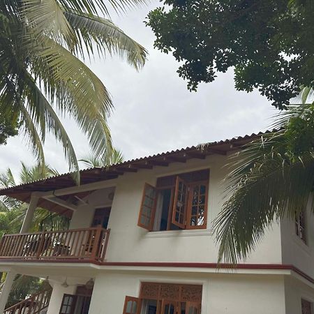 Czech House Villa Tangalle Bagian luar foto