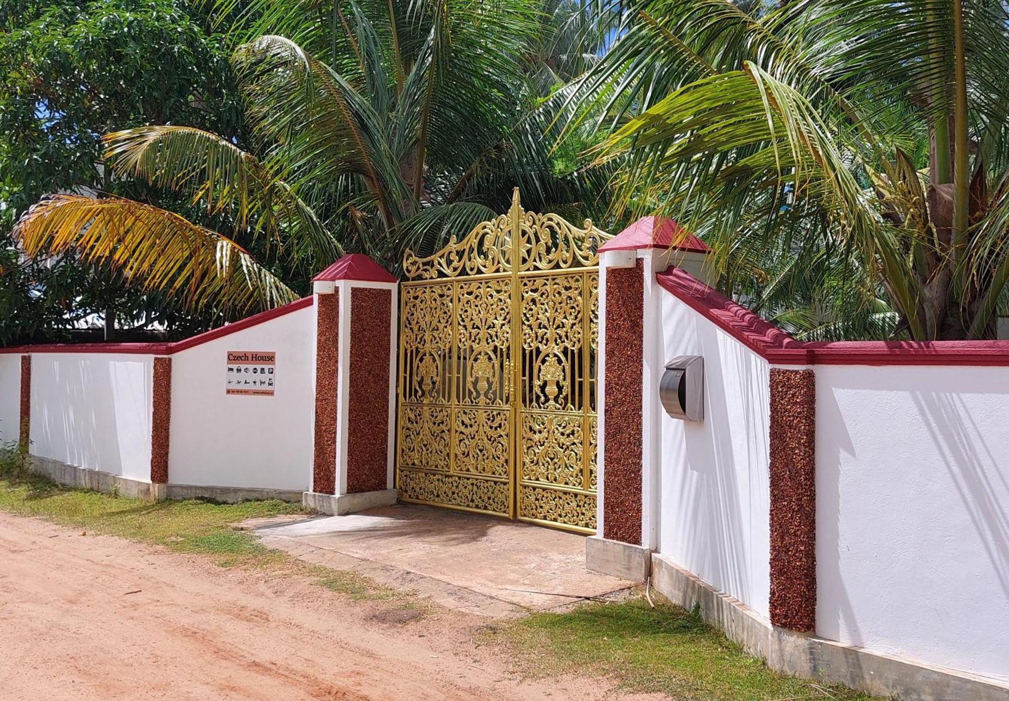 Czech House Villa Tangalle Bagian luar foto