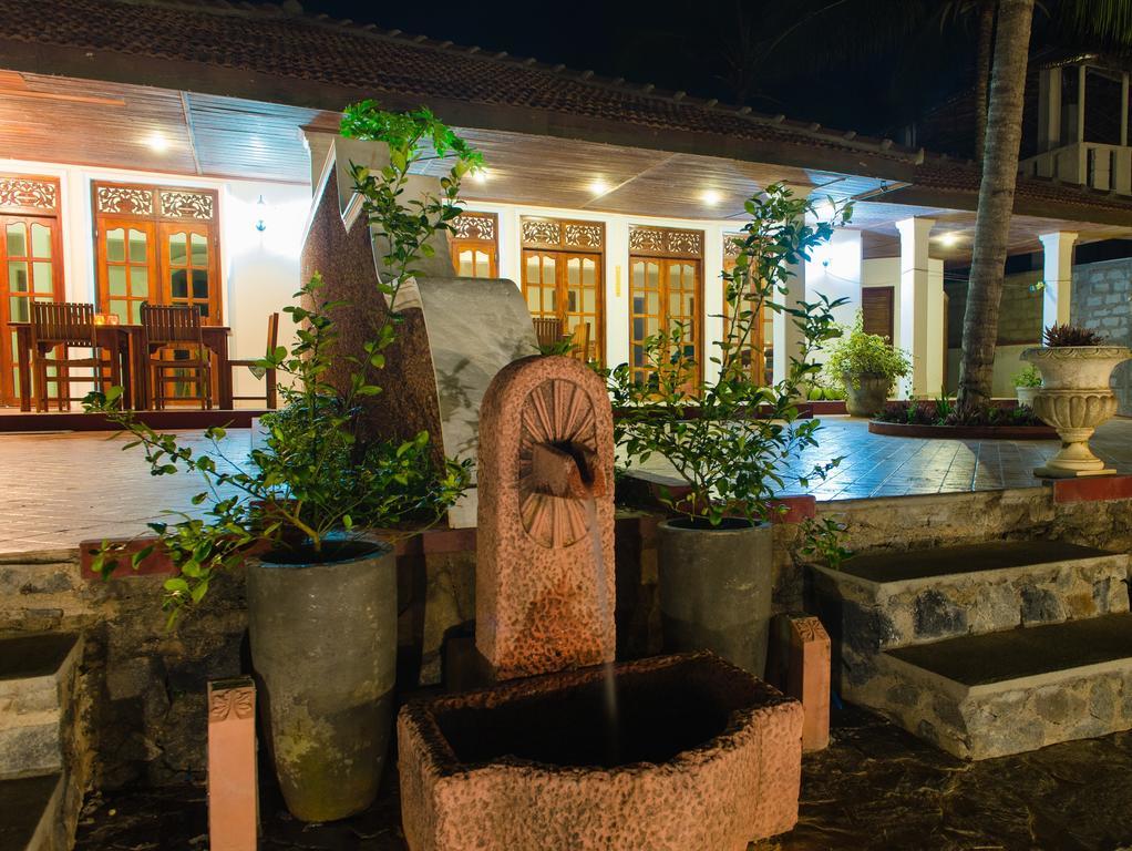 Czech House Villa Tangalle Bagian luar foto