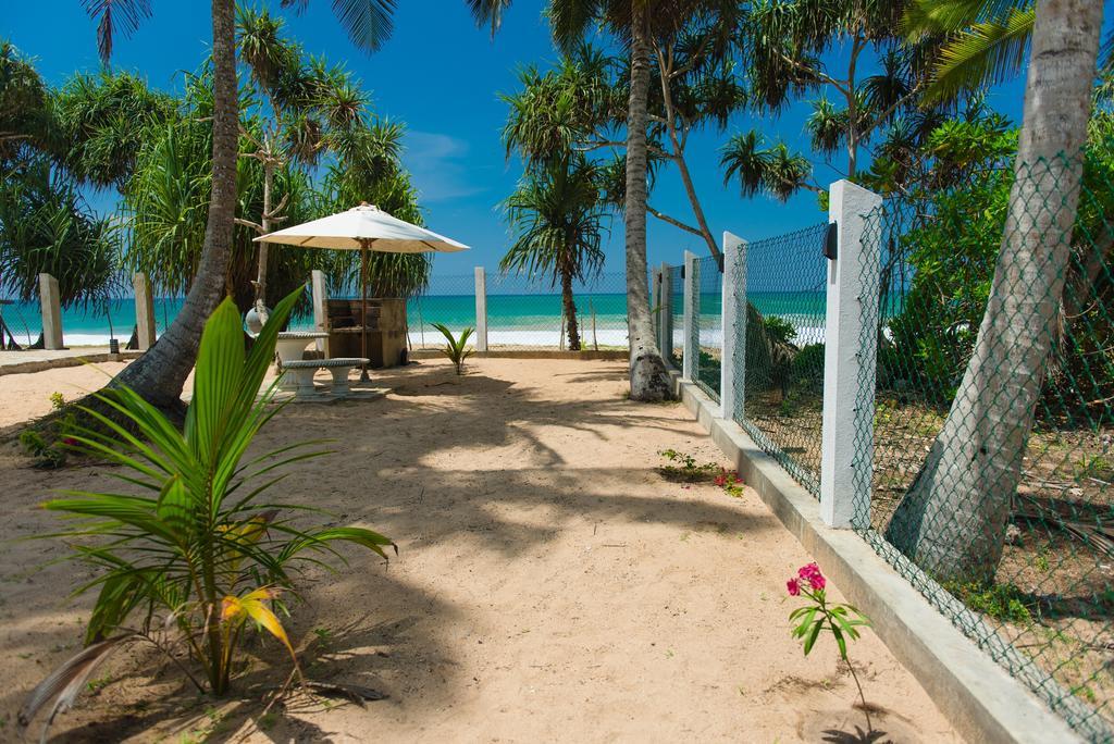 Czech House Villa Tangalle Bagian luar foto